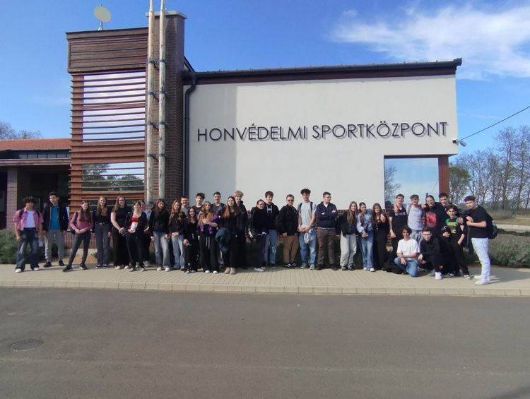 Kilencedikes tanulóink a Honvédelmi Sportközpontban