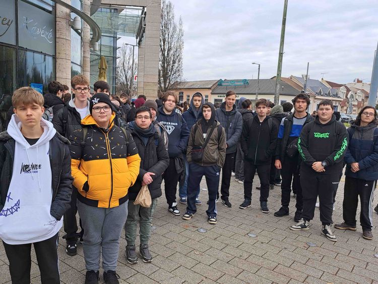 Diákjaink a "Kalandozások a Természet- és Műszaki Tudományokban" elnevezésű előadáson