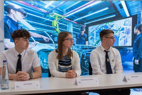Kialakult a kezdőcsapat: kiválasztották a BMW Group Gyár Debrecen duális képzésének első évfolyamát
