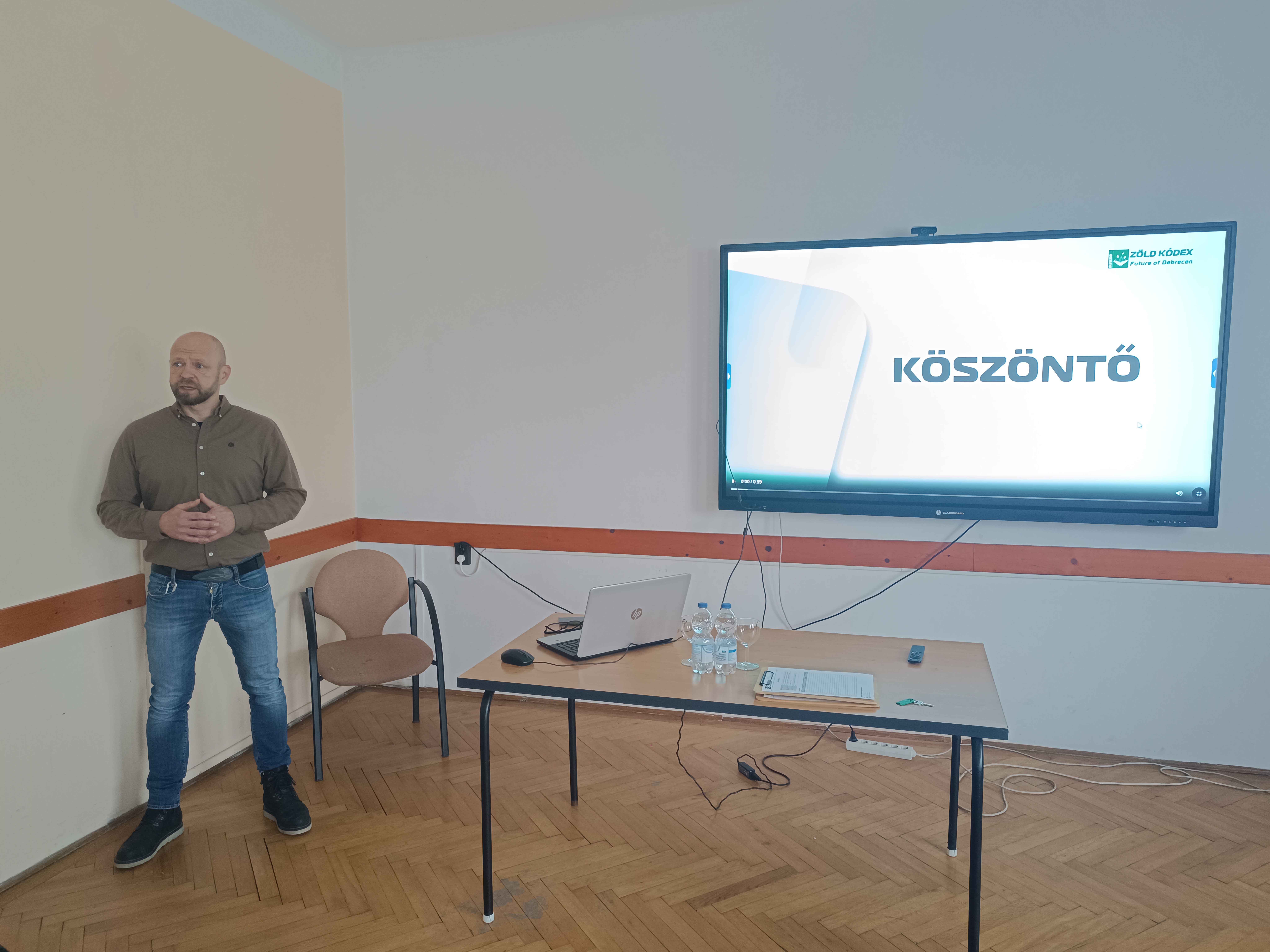 z2.jpg